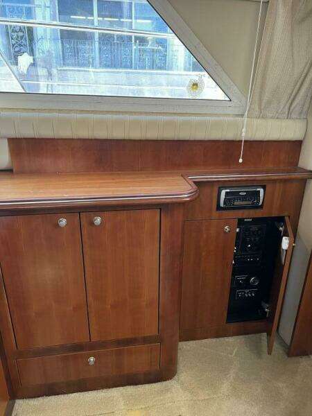 37ft Cruisers Yachts Yacht For Sale