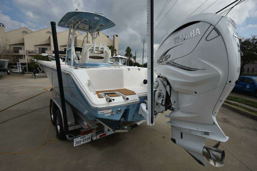 2023 Pathfinder 2700 Open