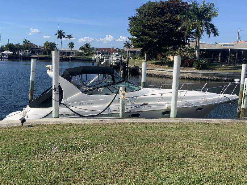 33ft Cruisers Yachts Yacht For Sale