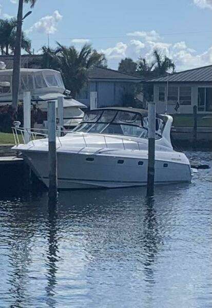 33ft Cruisers Yachts Yacht For Sale