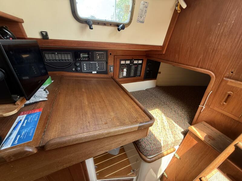 34' 1995 Pacific Seacraft 34