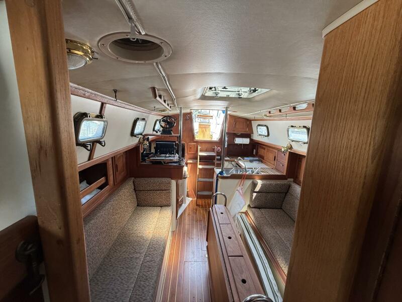 34' 1995 Pacific Seacraft 34