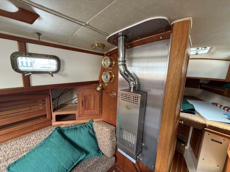 34' 1995 Pacific Seacraft 34