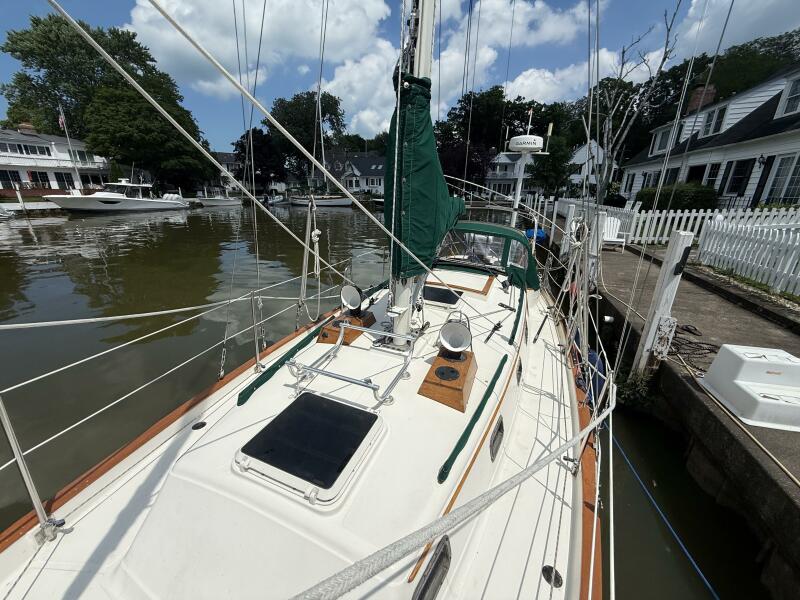 34' 1995 Pacific Seacraft 34