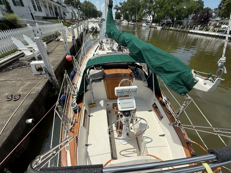 34' 1995 Pacific Seacraft 34