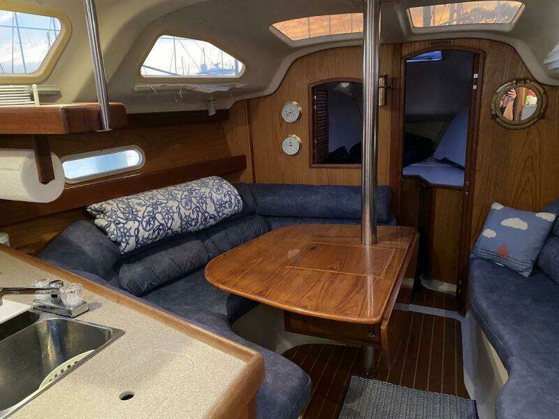 No Problem II 34ft Hunter Yacht For Sale