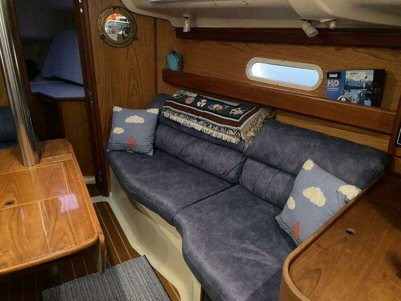 No Problem II 34ft Hunter Yacht For Sale