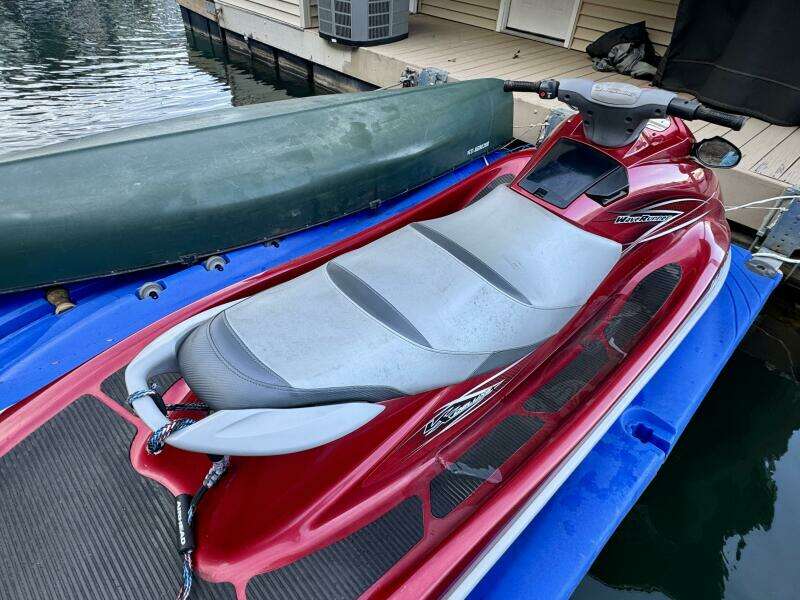 11ft Yamaha WaveRunner Yacht For Sale