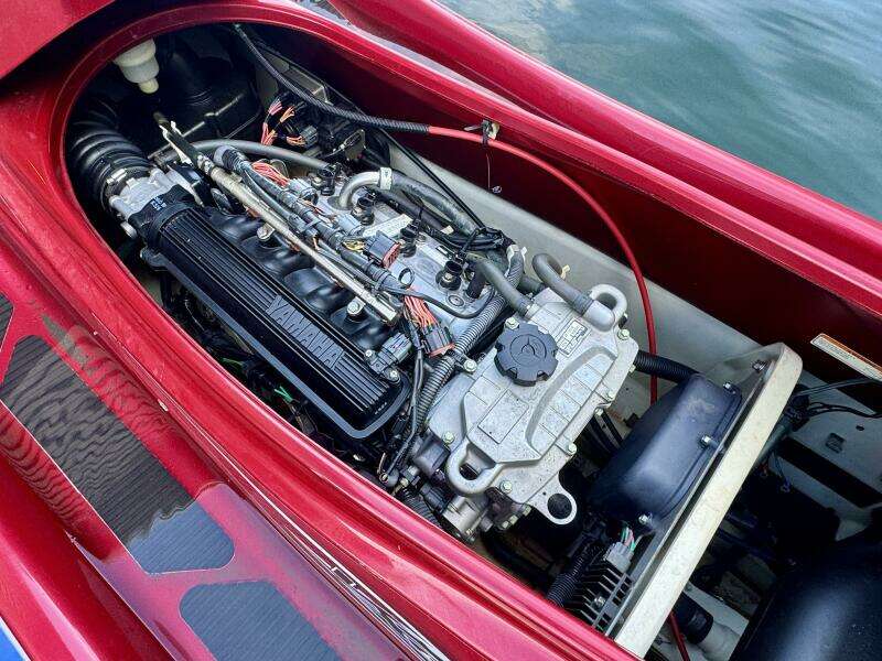 11ft Yamaha WaveRunner Yacht For Sale