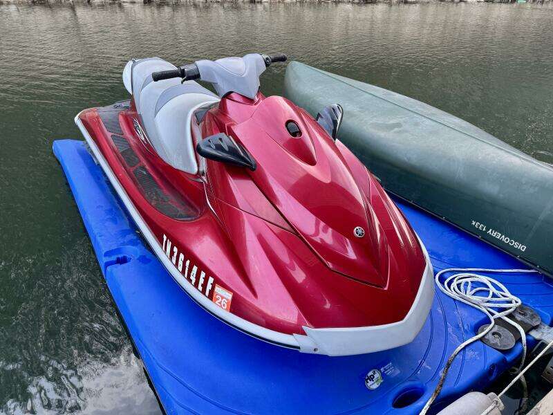11ft Yamaha WaveRunner Yacht For Sale