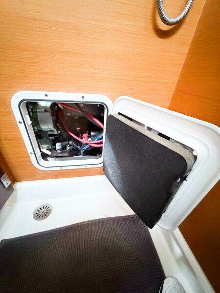 TAKE FIVE 41ft Jeanneau Yacht For Sale