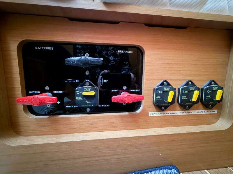 TAKE FIVE 41ft Jeanneau Yacht For Sale