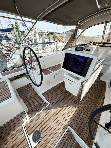 TAKE FIVE 41ft Jeanneau Yacht For Sale