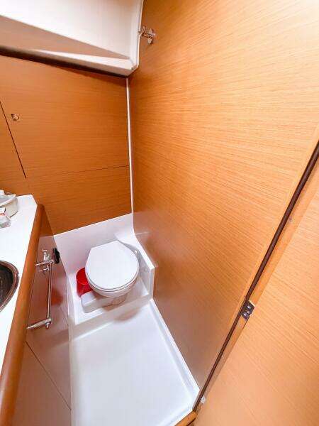 TAKE FIVE 41ft Jeanneau Yacht For Sale