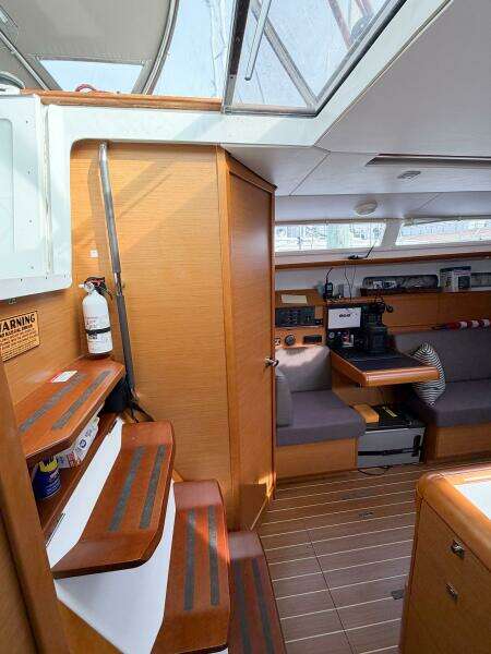 TAKE FIVE 41ft Jeanneau Yacht For Sale