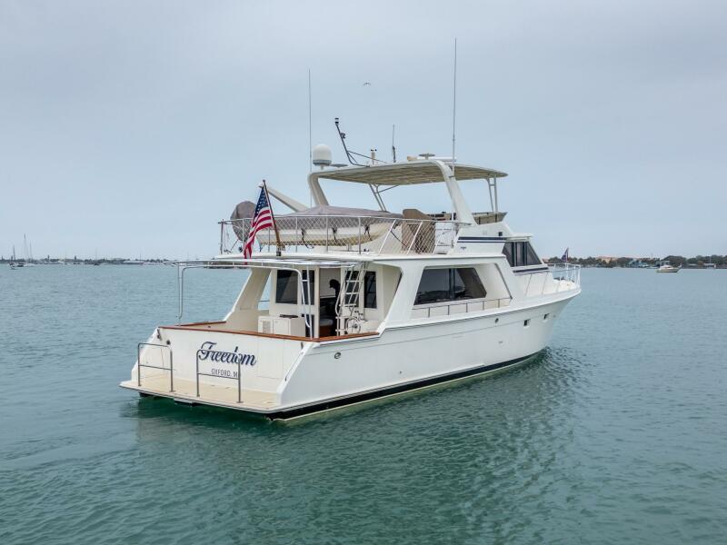 54' 2005 Offshore Yachts Pilothouse