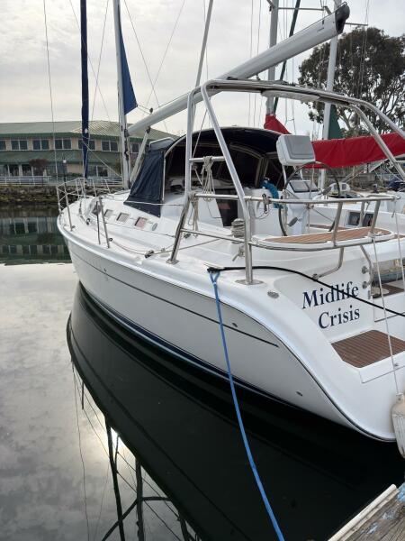 38' 2007 Hunter 38