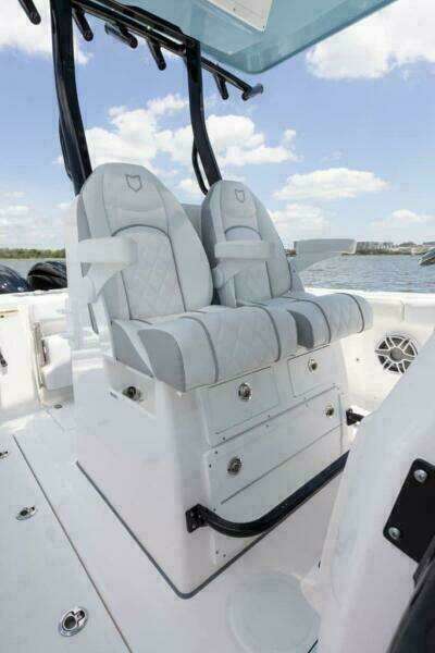 28ft Sea Fox Yacht For Sale