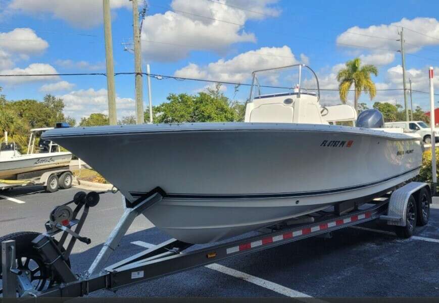 21ft Sea Hunt Yacht For Sale