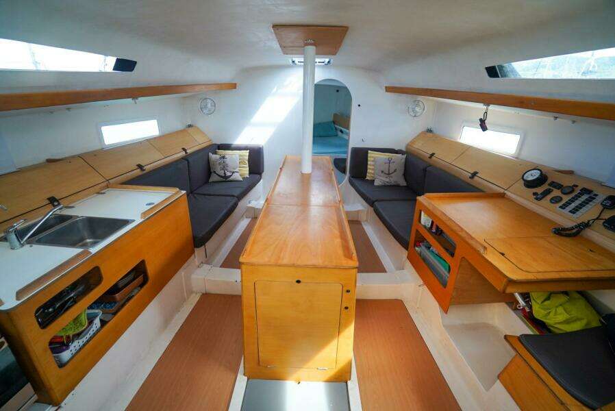 Hermes 40ft Pogo Yacht For Sale