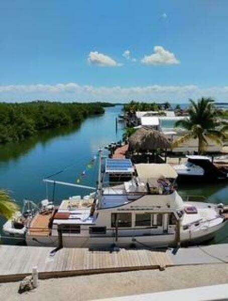 RESPITE 40ft Marine Trader Yacht For Sale