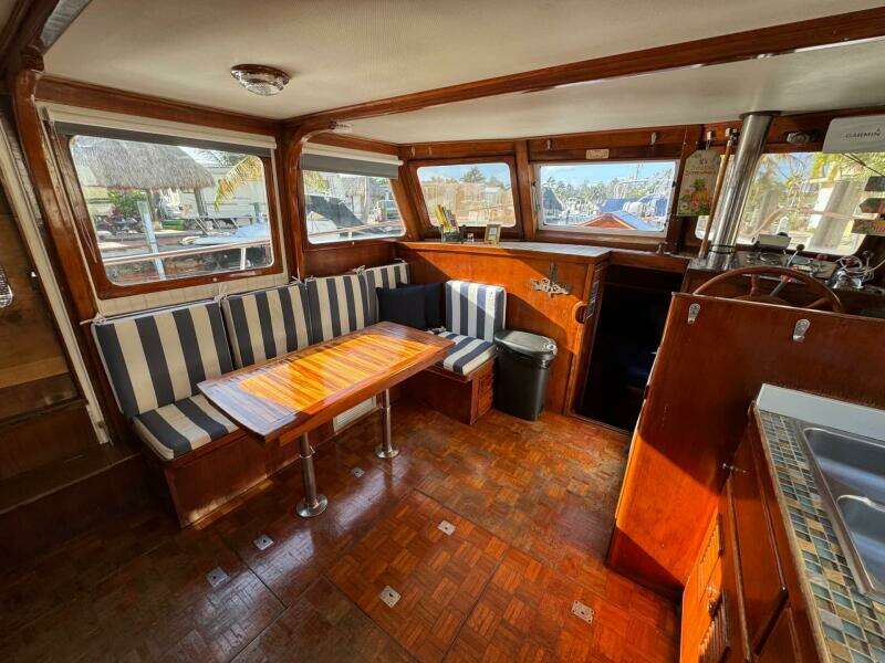 RESPITE 40ft Marine Trader Yacht For Sale