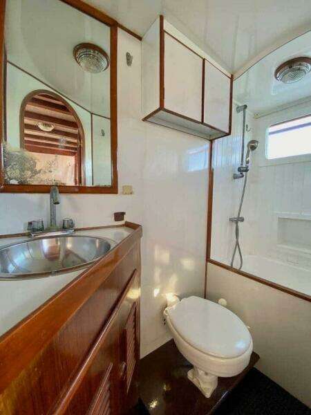 RESPITE 40ft Marine Trader Yacht For Sale