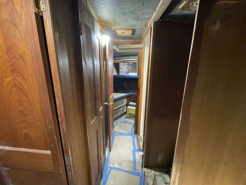 46ft Viking Yacht For Sale