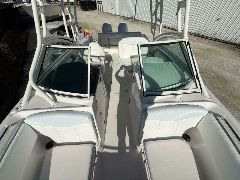 24ft Robalo Yacht For Sale