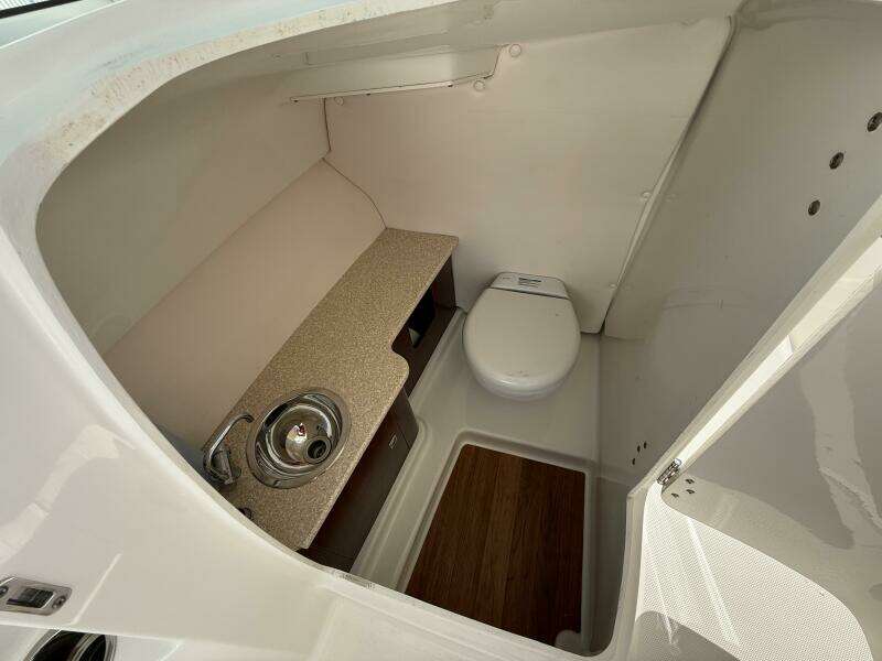 24ft Robalo Yacht For Sale