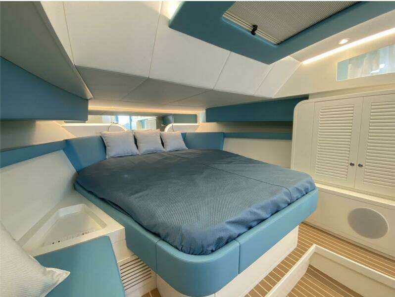 43ft Canados Yacht For Sale