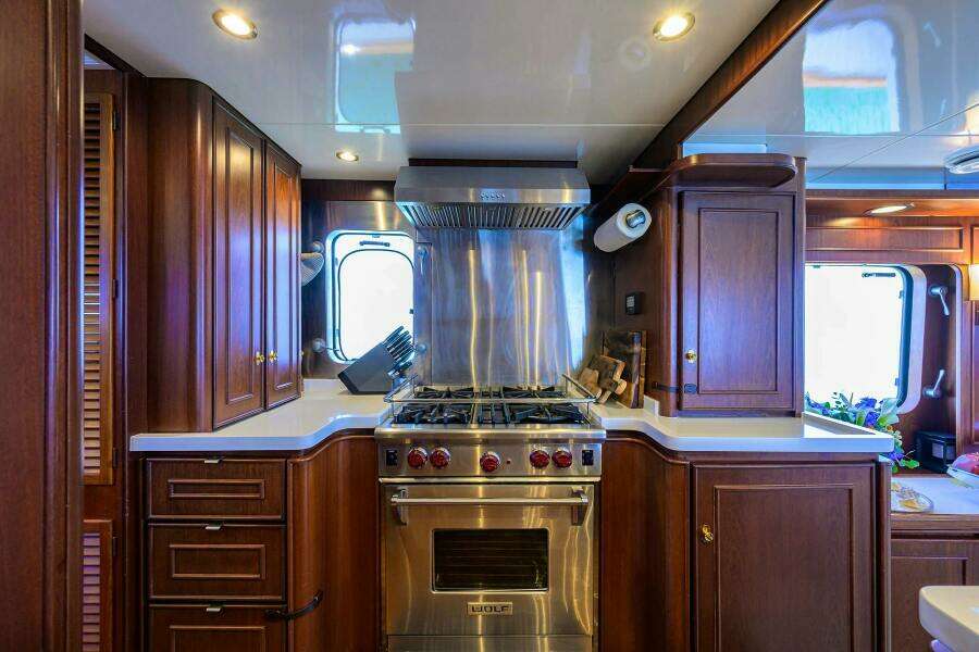 AVENTURER 85ft Jongert Yacht For Sale