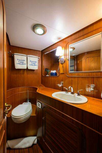 AVENTURER 85ft Jongert Yacht For Sale