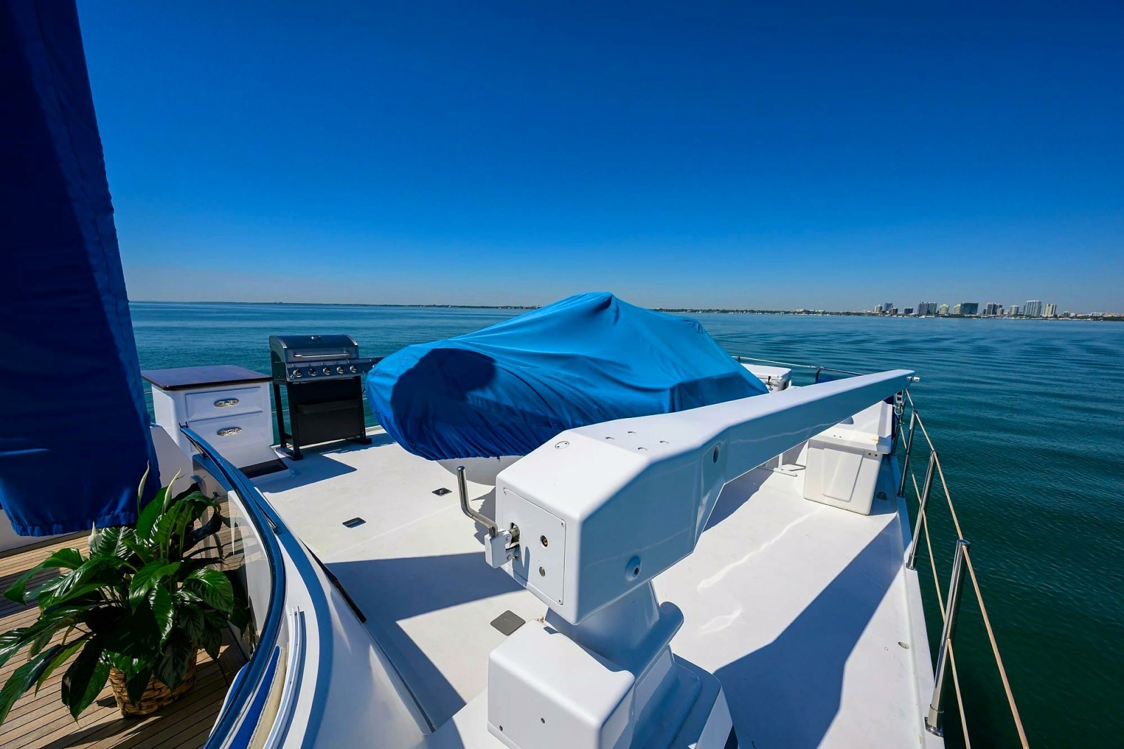 AVENTURER 85ft Jongert Yacht For Sale