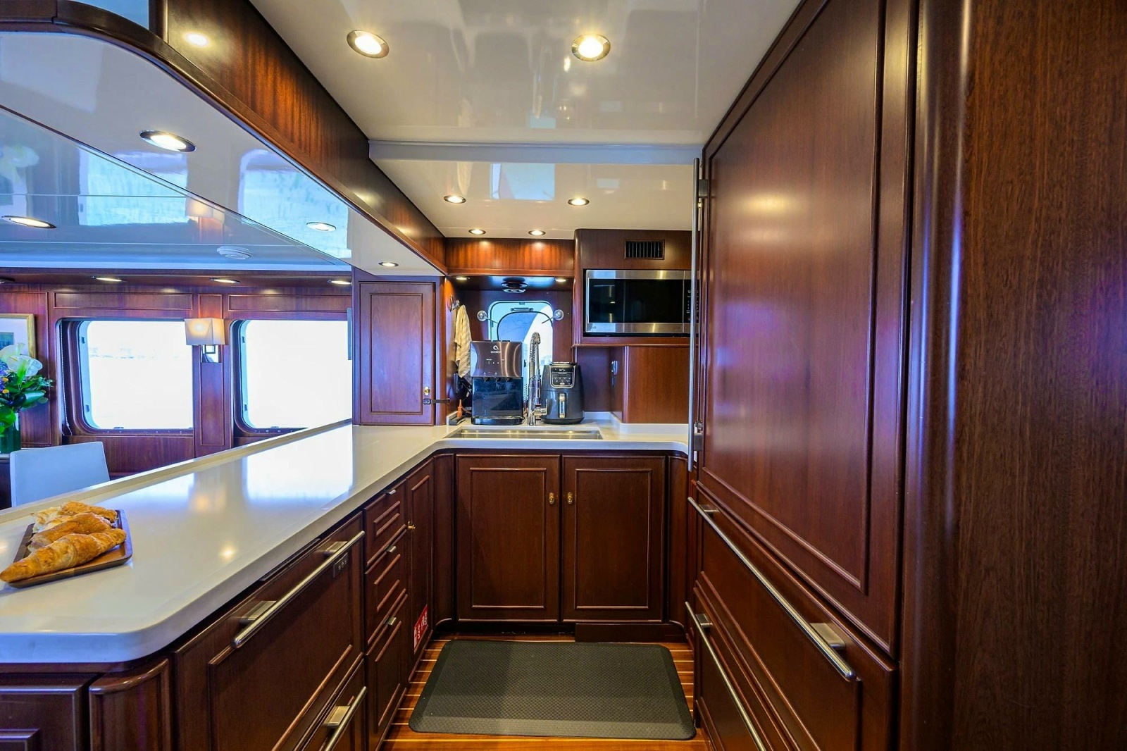 AVENTURER 85ft Jongert Yacht For Sale