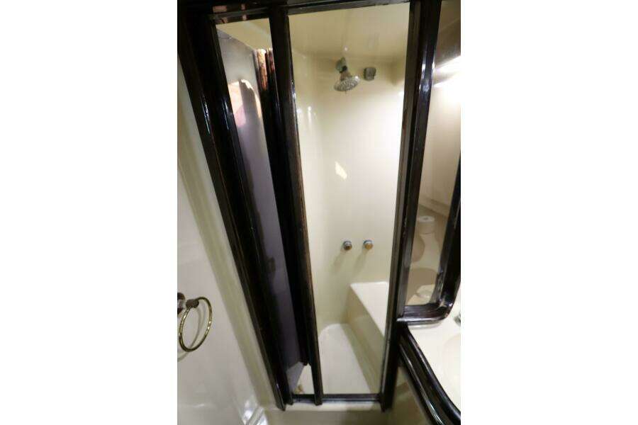 48ft Spectrum Yacht For Sale