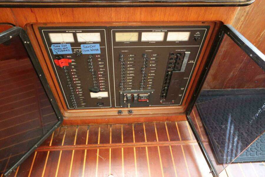 48ft Spectrum Yacht For Sale