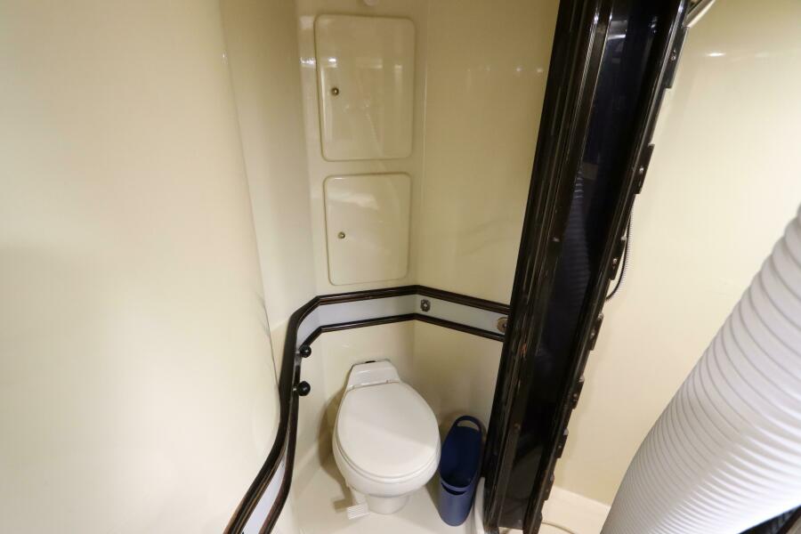 48' 1991 Spectrum 48 Convertible