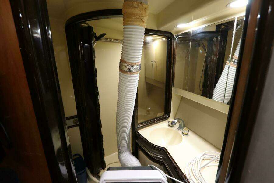 48ft Spectrum Yacht For Sale