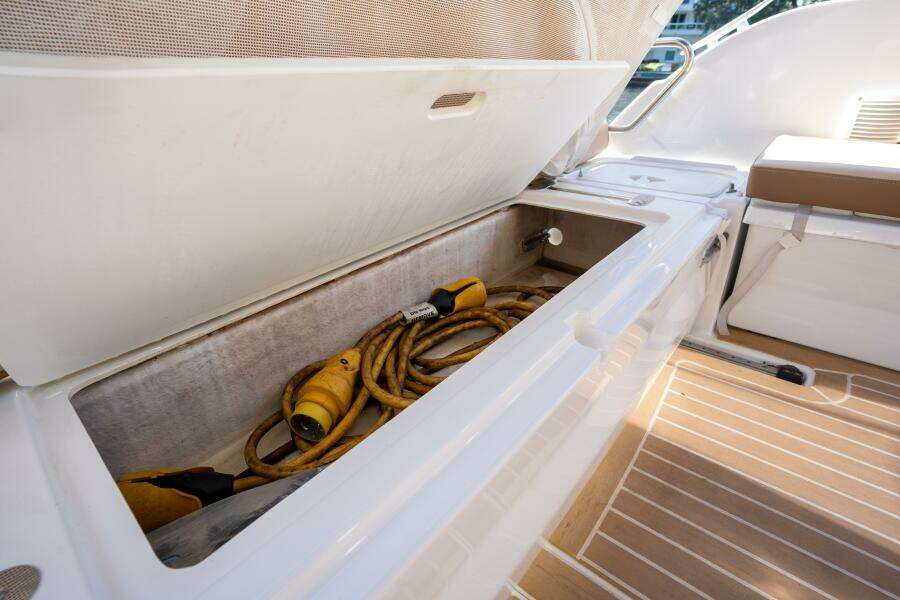 27ft Beneteau Yacht For Sale