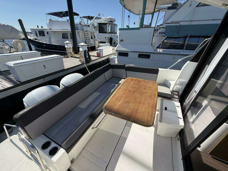 34ft Jeanneau Yacht For Sale