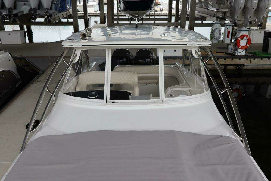 38ft Intermarine Yacht For Sale