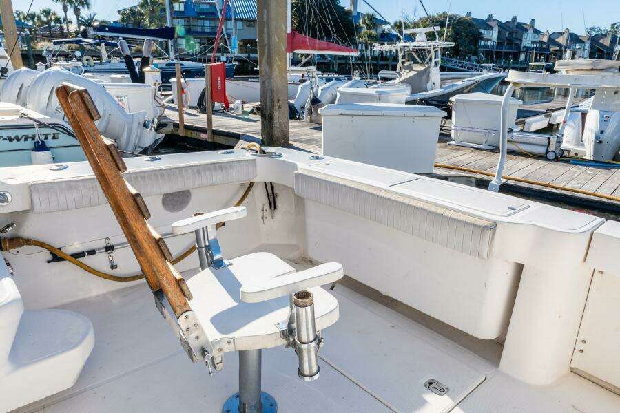2004 Luhrs 36 Convertible