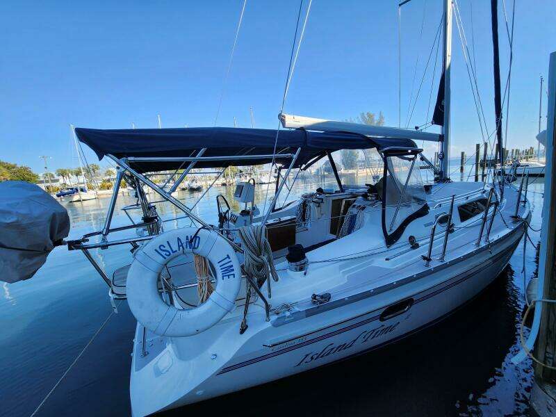 Island Time II 35ft Catalina Yacht For Sale