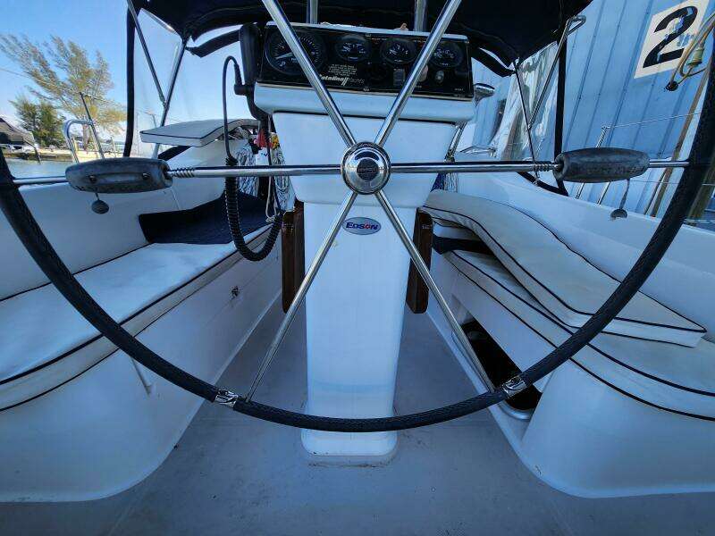 Island Time II 35ft Catalina Yacht For Sale