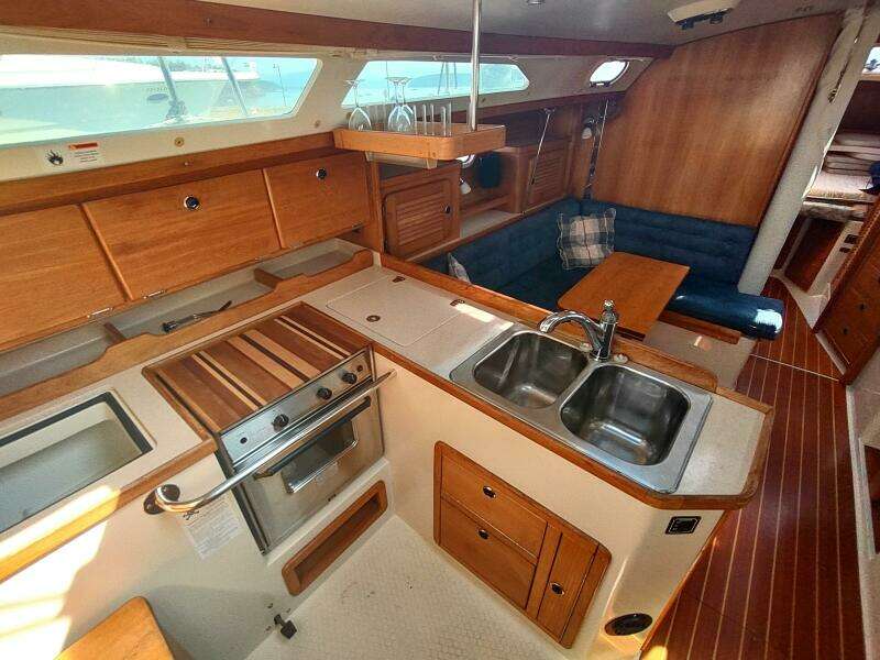 Wildfire 36ft Catalina Yacht For Sale