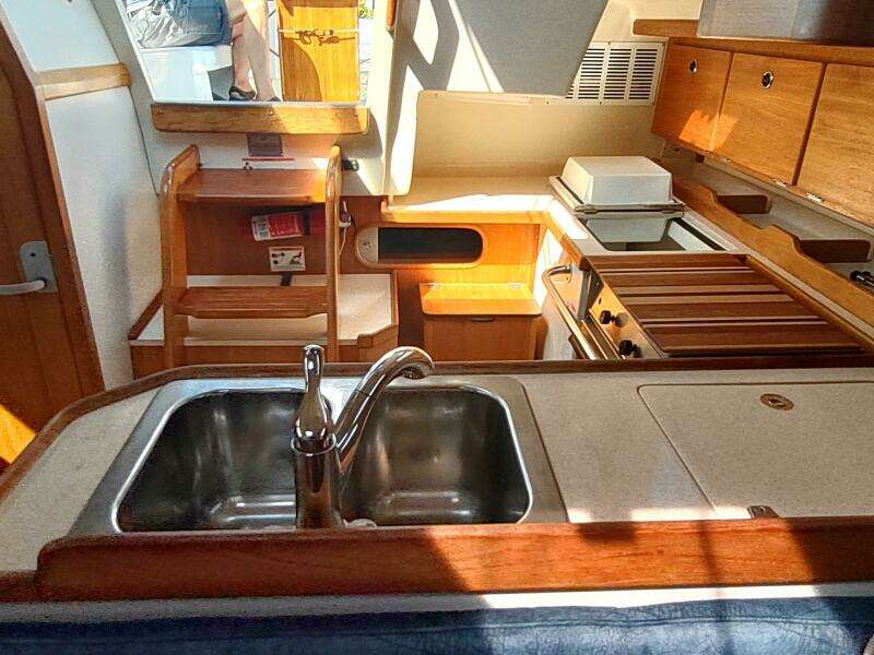 Wildfire 36ft Catalina Yacht For Sale