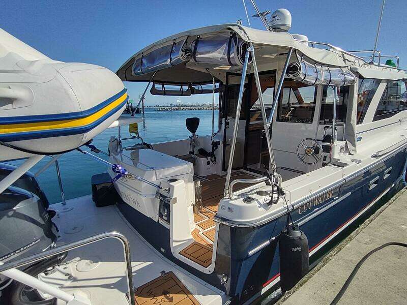Wyvern 32ft Cutwater Yacht For Sale