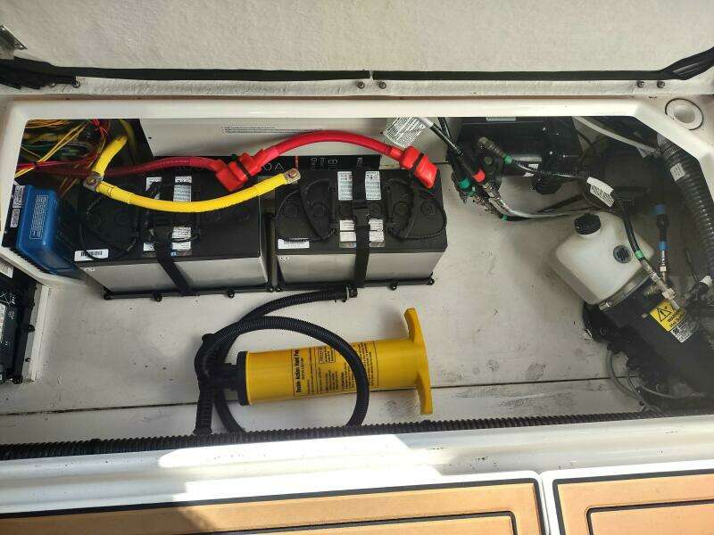 Wyvern 32ft Cutwater Yacht For Sale