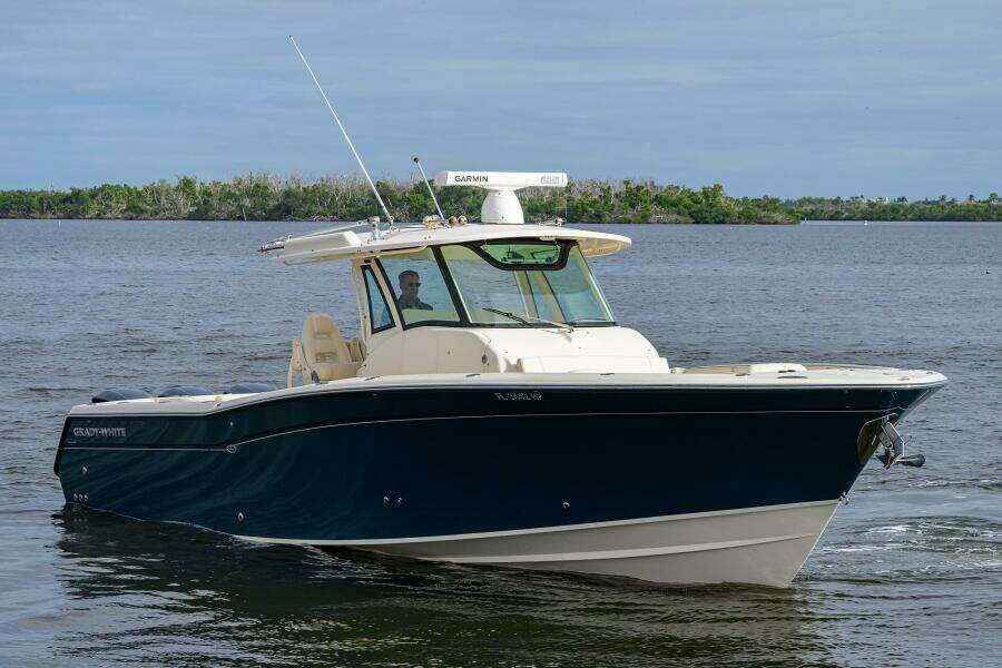 37ft Grady White Yacht For Sale